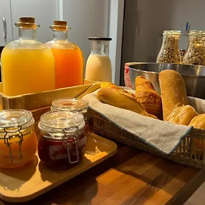 Bed and breakfast Alex Bed & Breakfast - Your Home Away Including Breakfast - In A Real Home Fuengirola